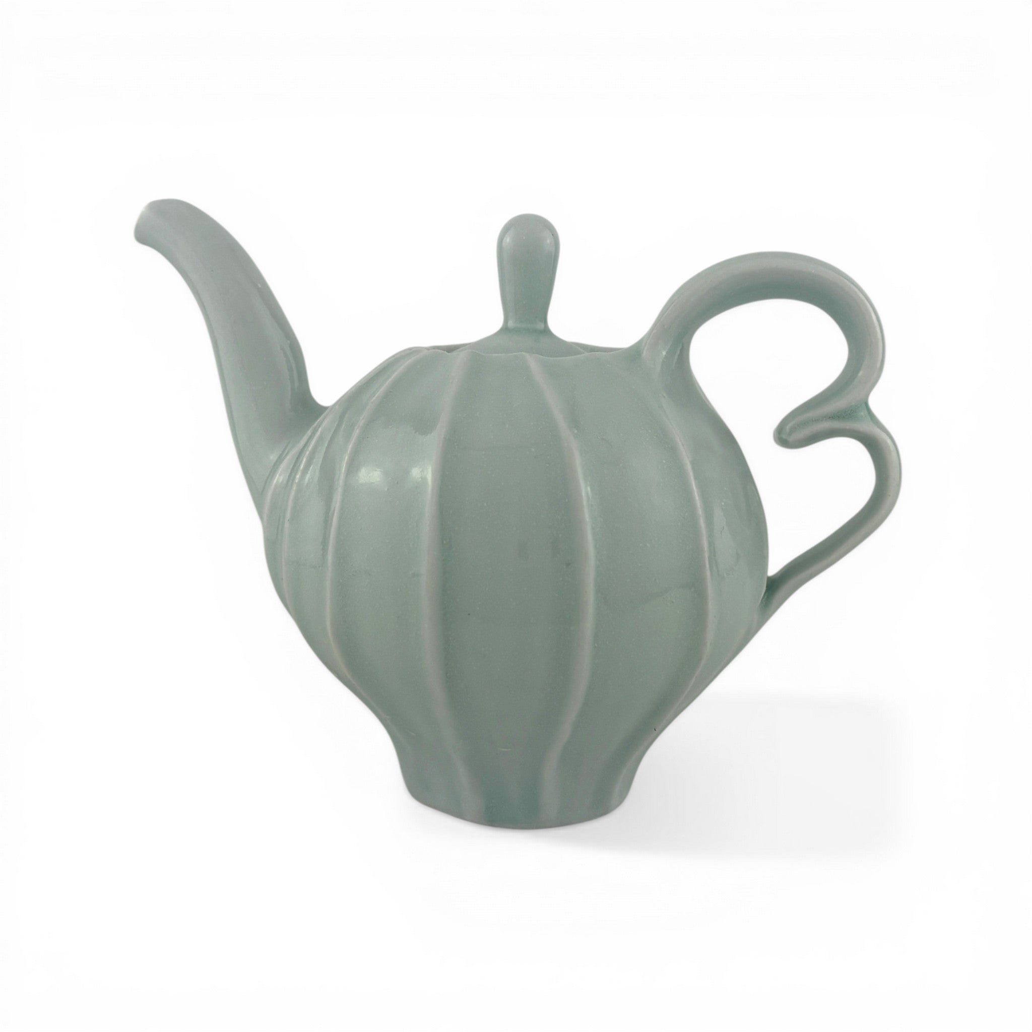 Leah Leitson - Teapot
