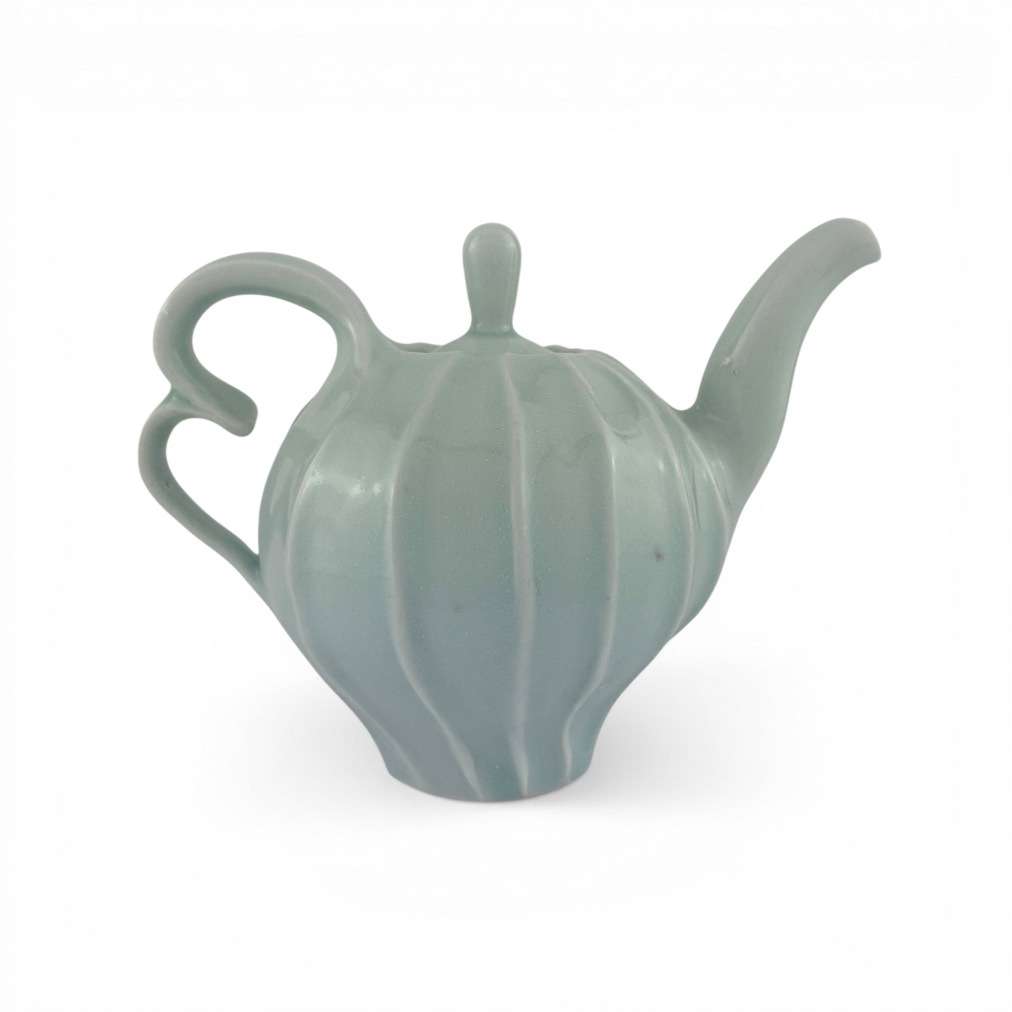 Leah Leitson - Teapot