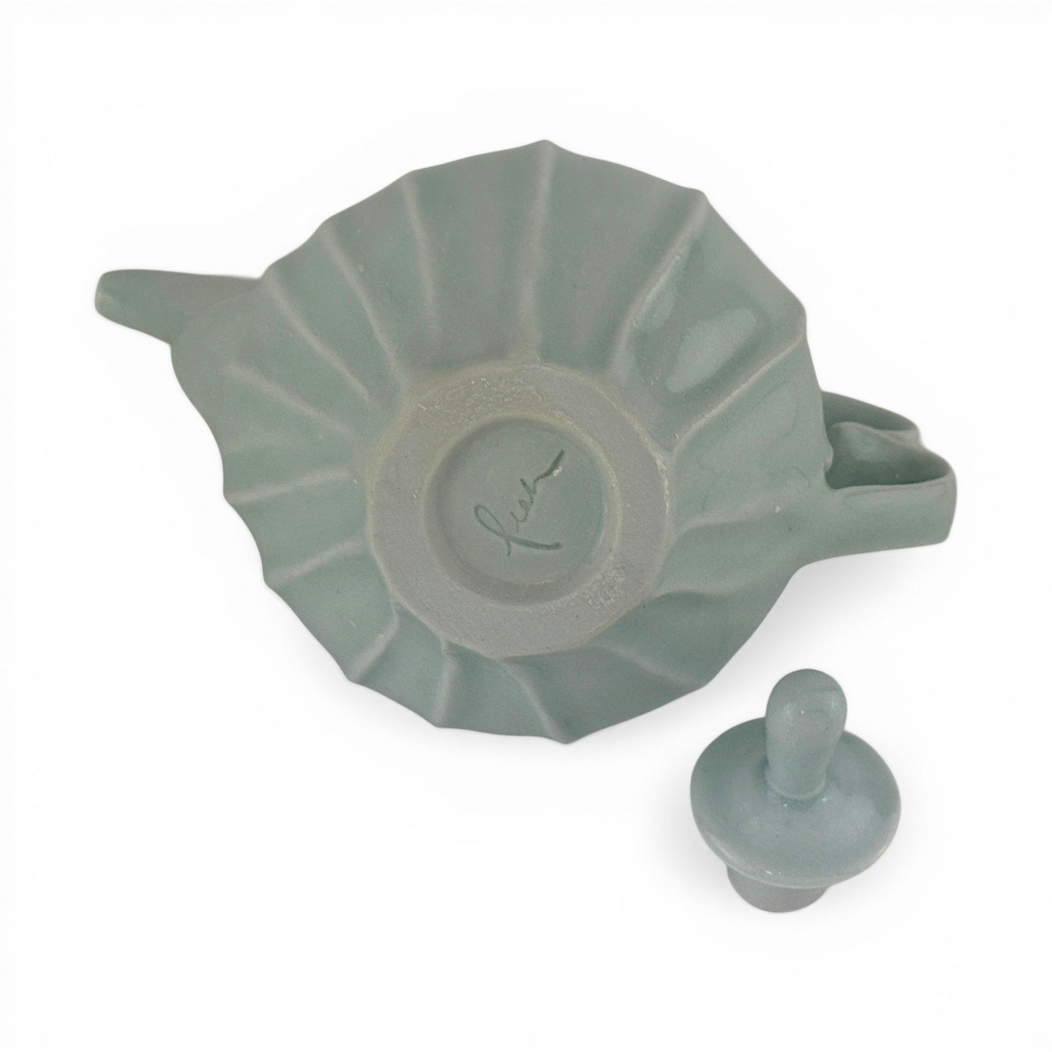 Leah Leitson - Teapot