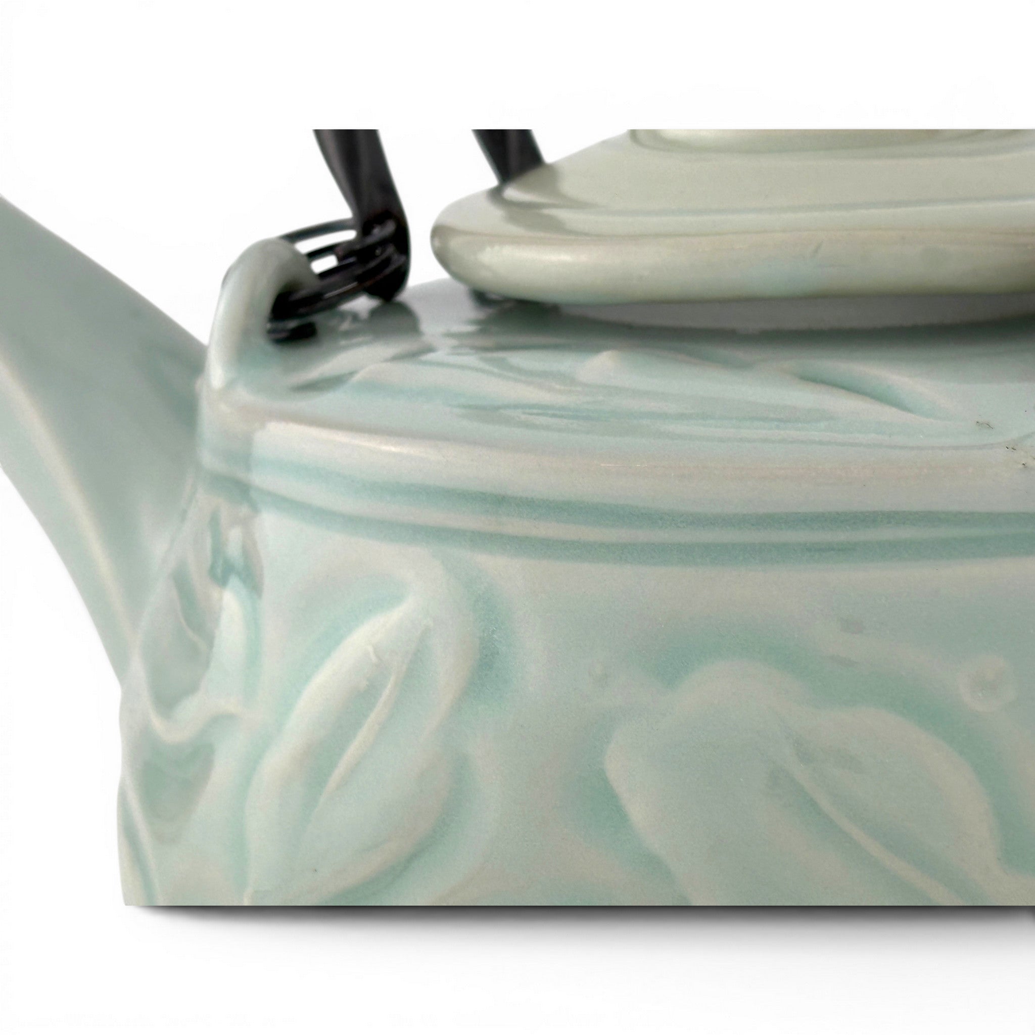 Walter Hyleck -Teapot with Base
