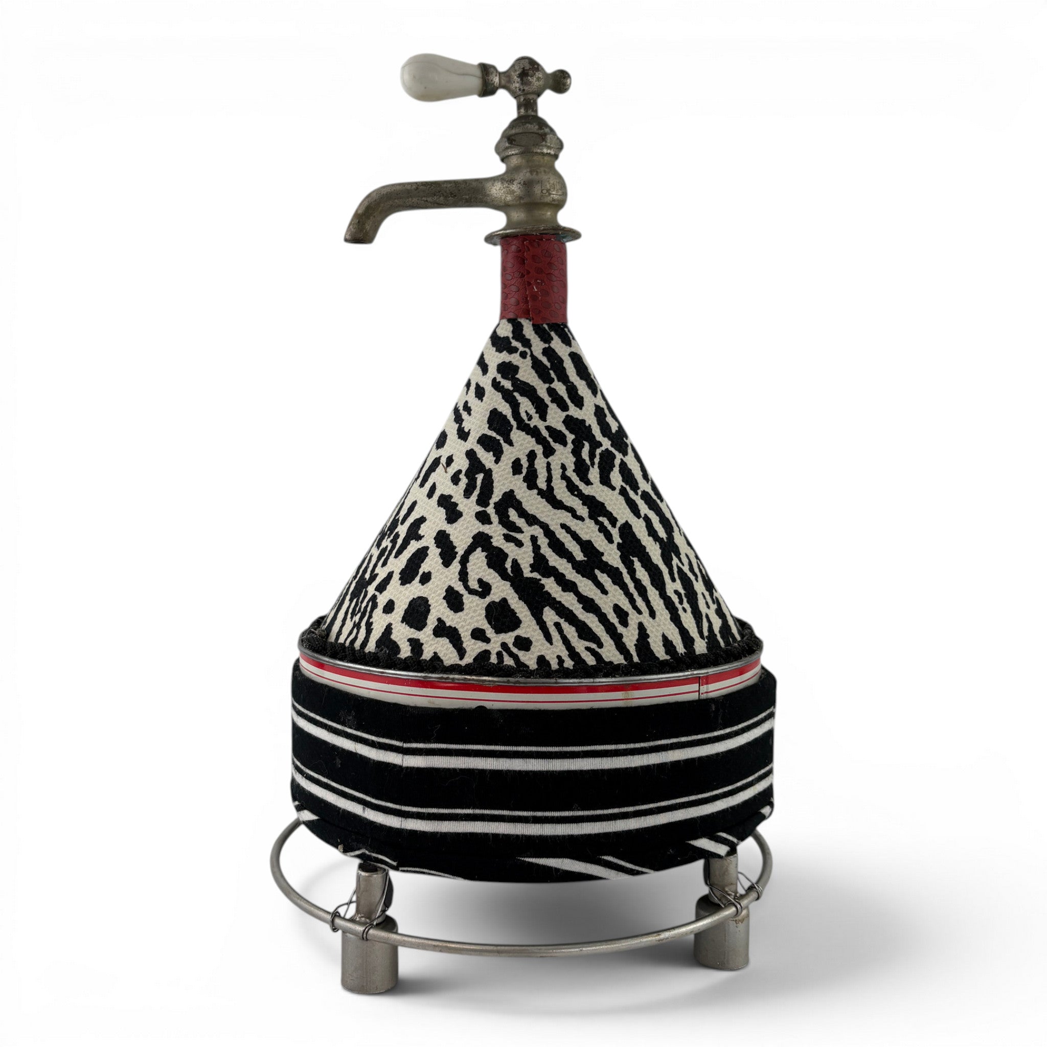Susan Farrar-Parrish - Hula Hoop Dancing Teapot