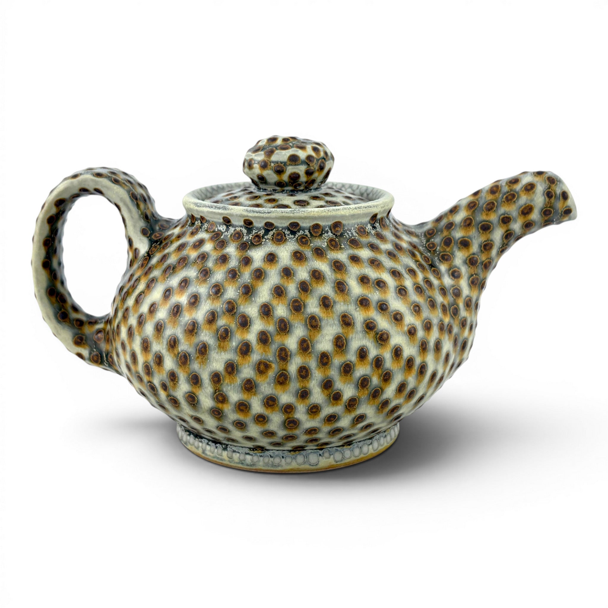Samantha Henneke - Dotted Teapot