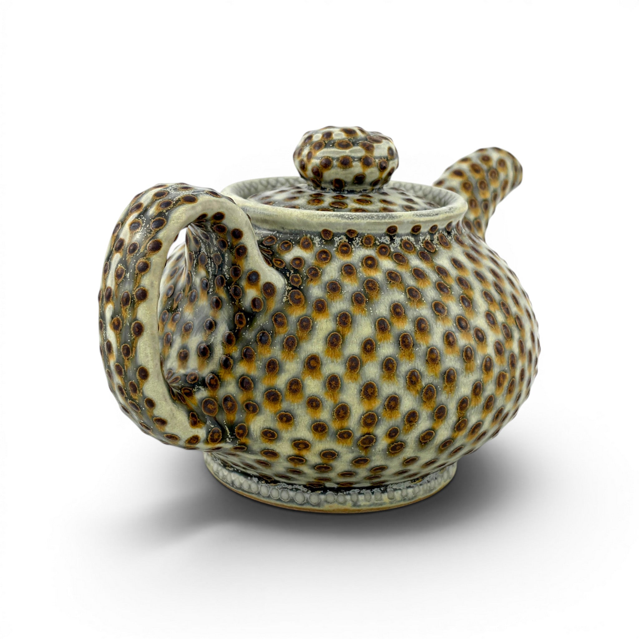 Samantha Henneke - Dotted Teapot