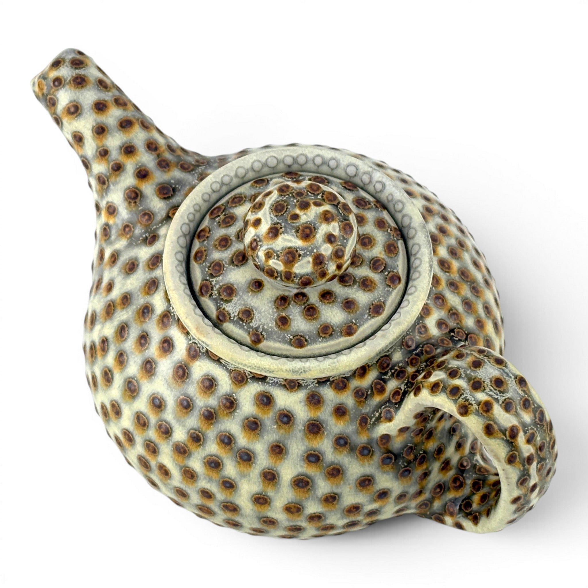 Samantha Henneke - Dotted Teapot