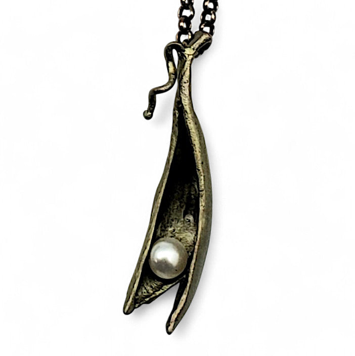 Pea Pod Necklace with Pearls