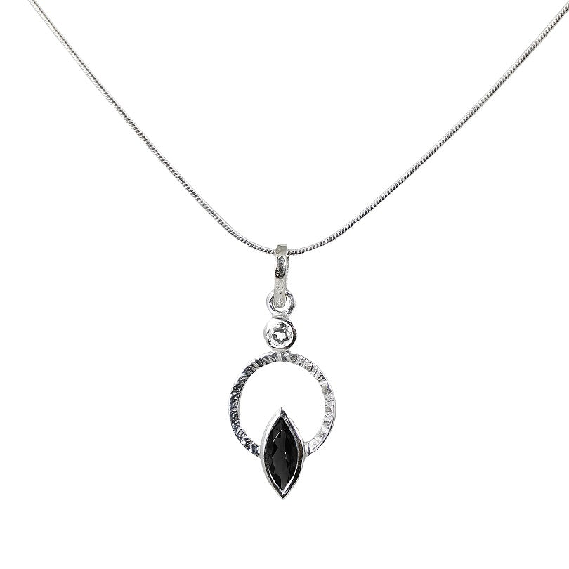 Q Necklace - Silver, White Rhodium